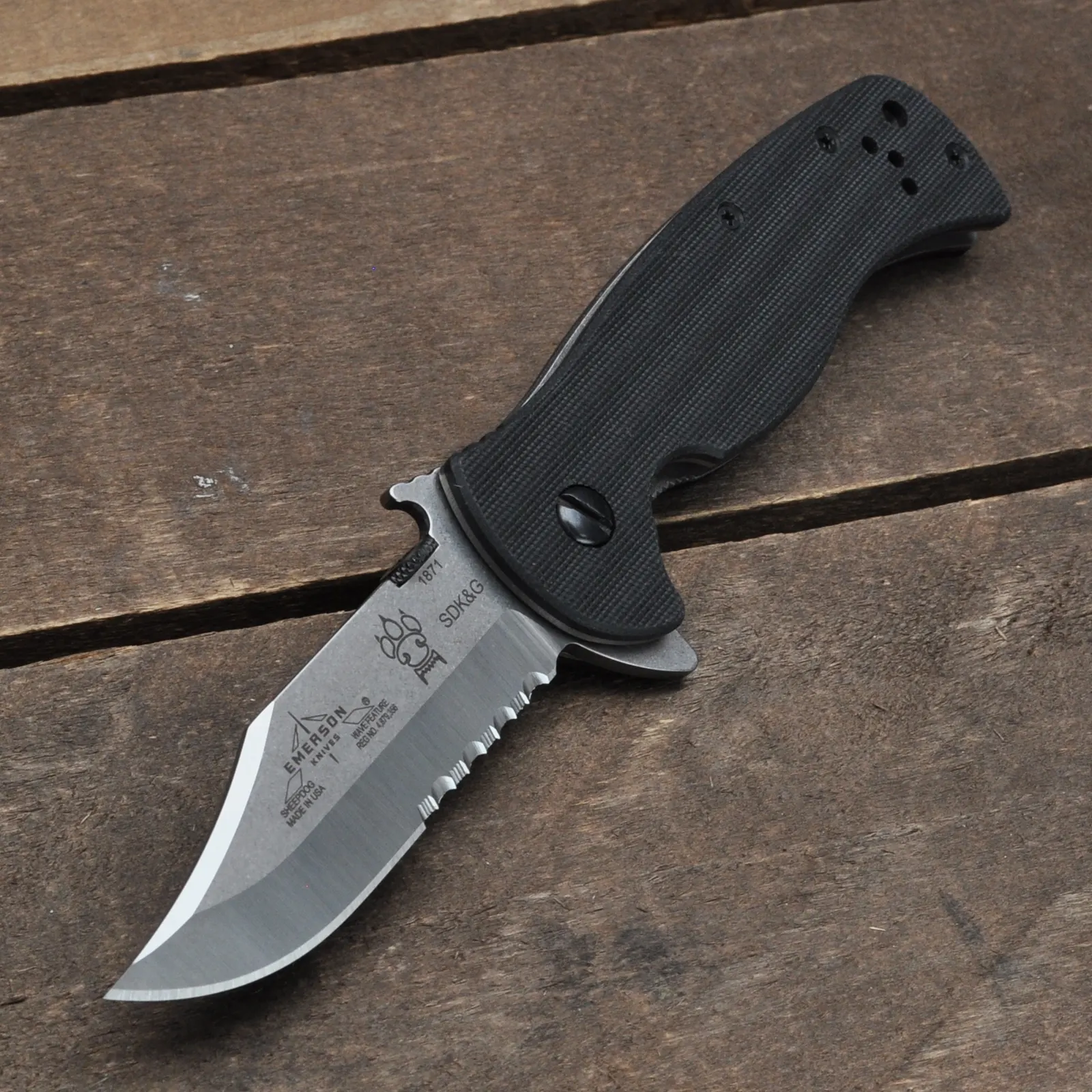 Sheepdog SF Bowie - Older Paw Logo